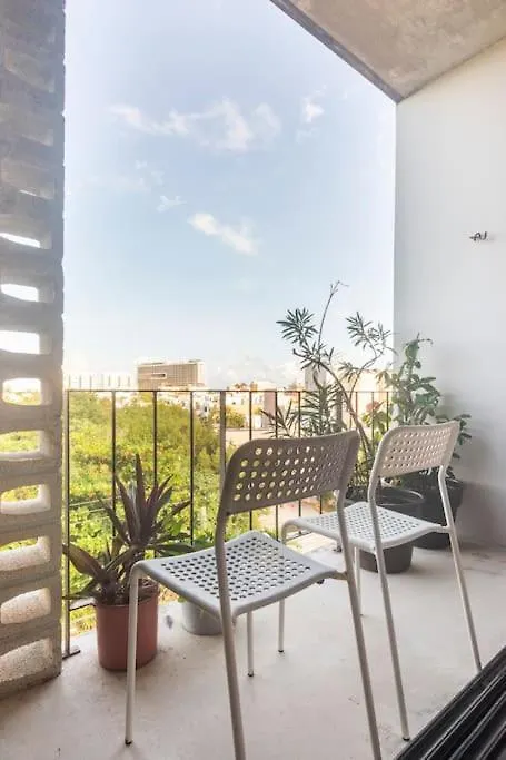Cool Loft Rooftop Pool, Great Views 칸쿤 아파트